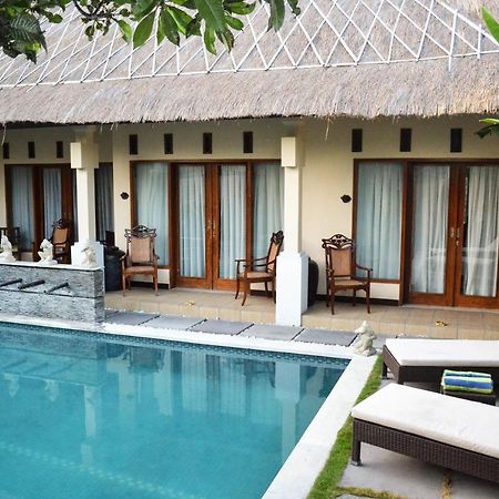 D'Alang Alang Villas 塞米亚克 外观 照片