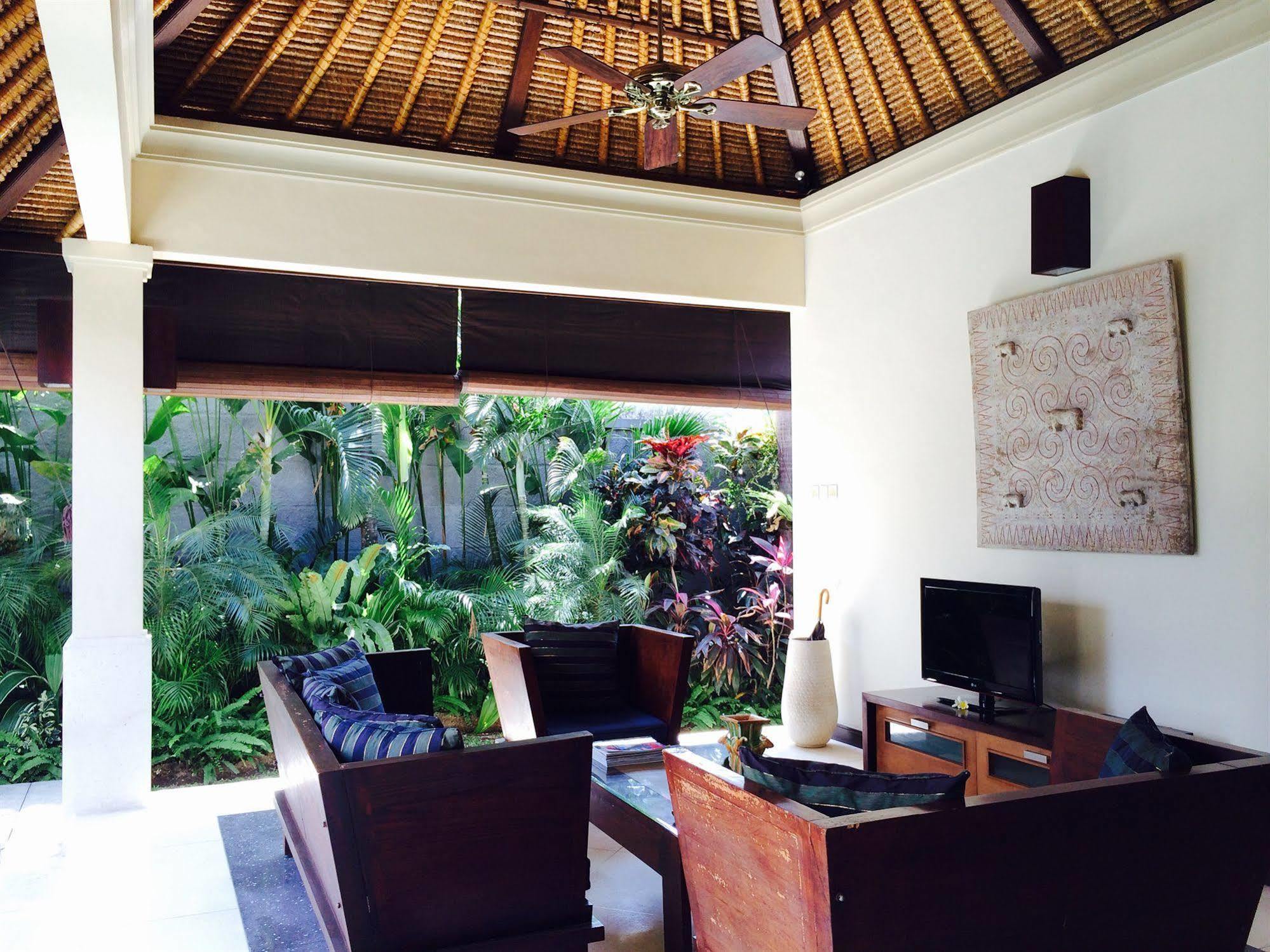 D'Alang Alang Villas 塞米亚克 外观 照片