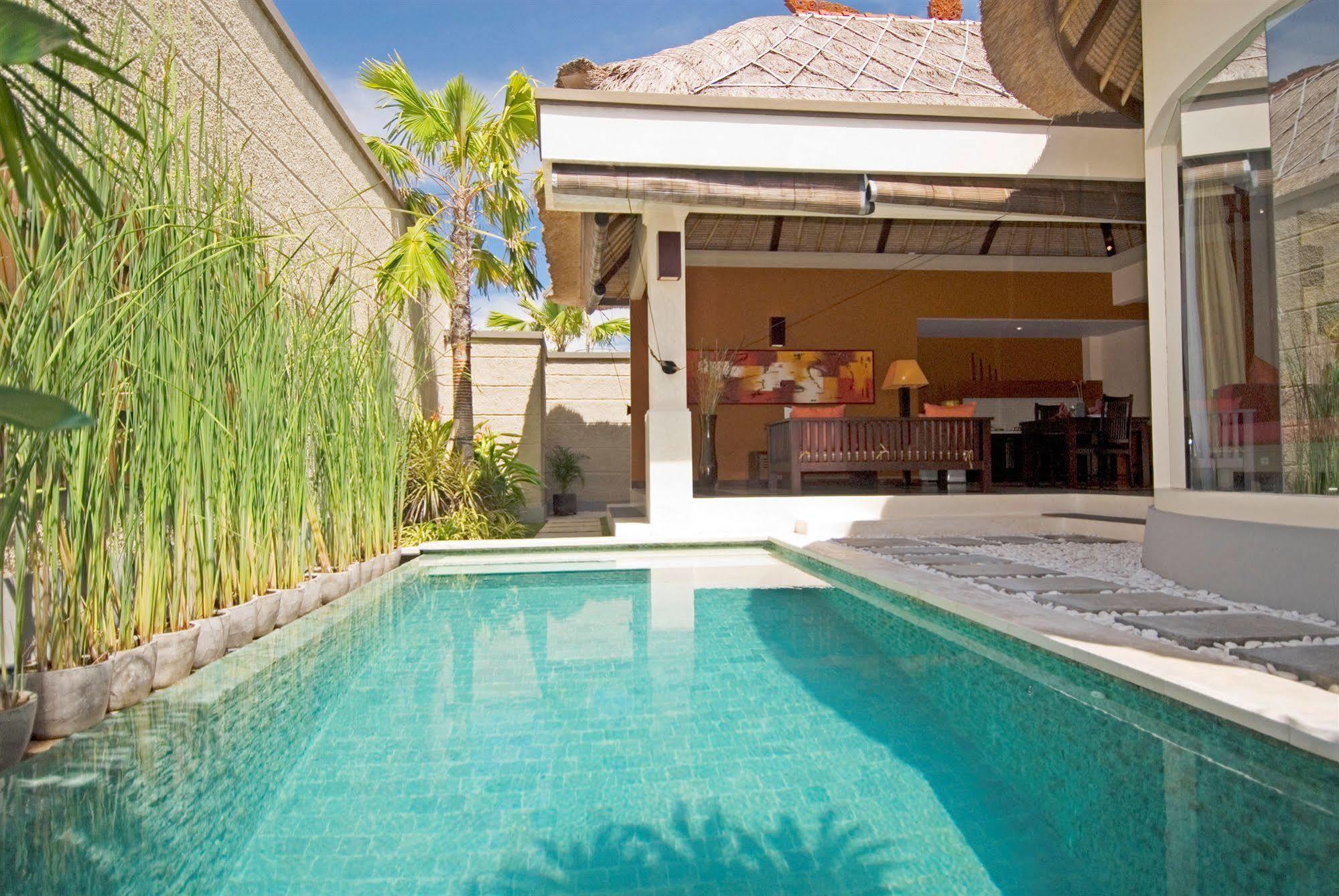 D'Alang Alang Villas 塞米亚克 设施 照片