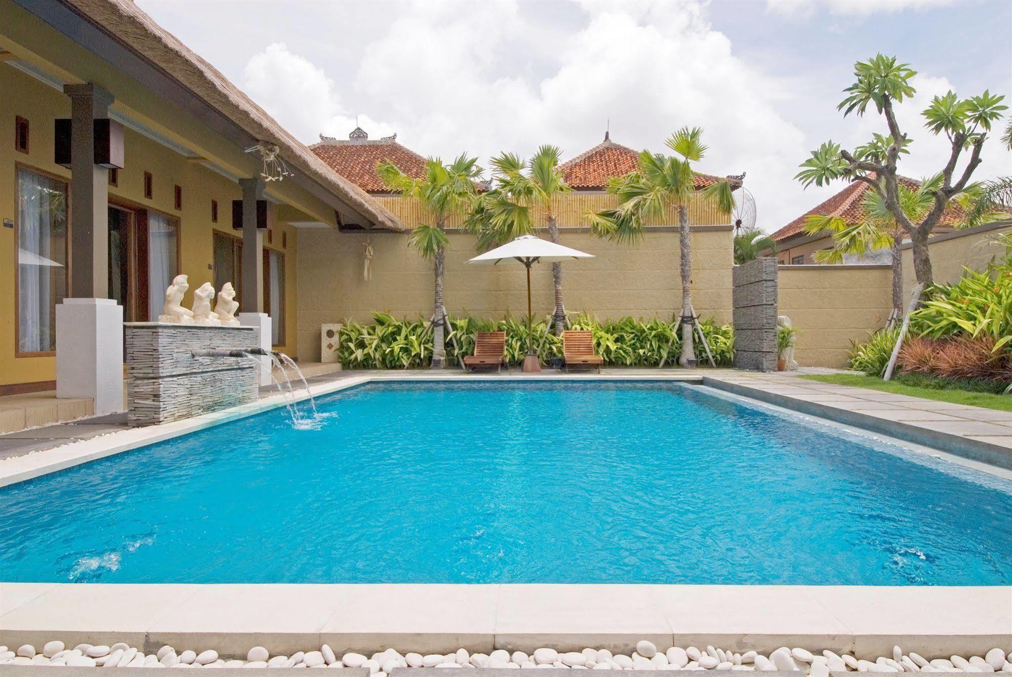 D'Alang Alang Villas 塞米亚克 外观 照片