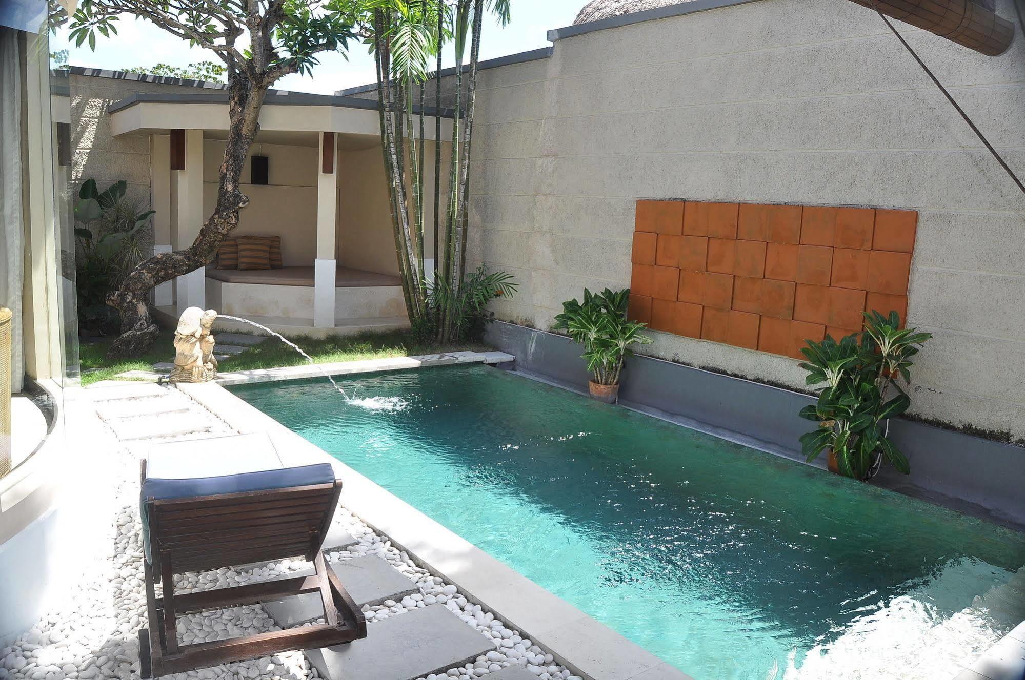 D'Alang Alang Villas 塞米亚克 外观 照片